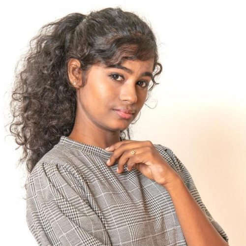 Female Voice Over Artist/Actor VS367740 - English - India,Tamil